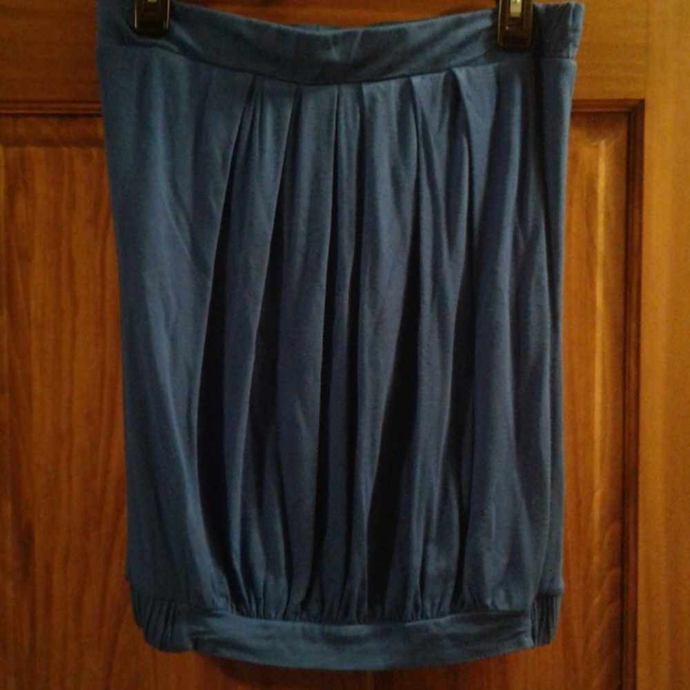 Blue tube top with elastic waist